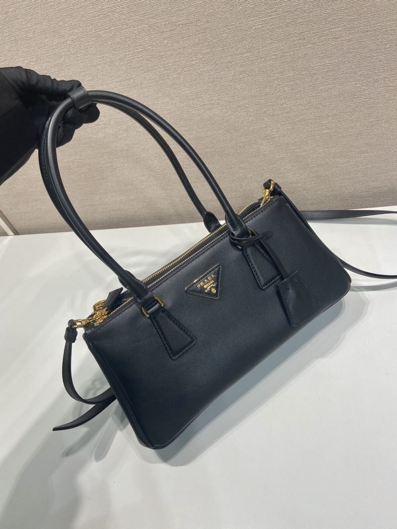 Pra*a top handle bags